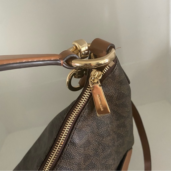 Michael Kors Elana Large Logo Convertible Shoulder Bag MSRP$375 - Picture 4 of 14